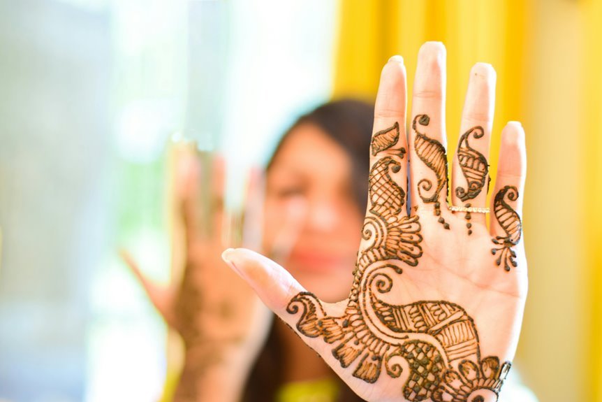 simple mehndi hand designs