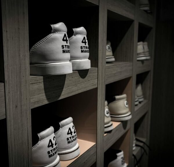 reebok shoes contact numbers