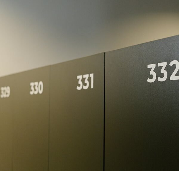 under armour contact numbers